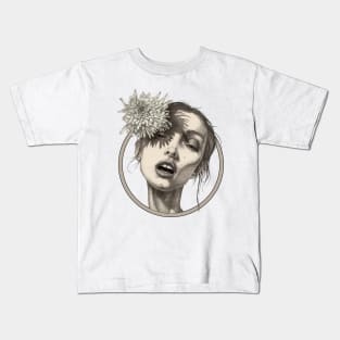 Katty White Flower Circle Kids T-Shirt